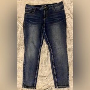 Maurices Everflex skinny jeans, size 20W, regular length